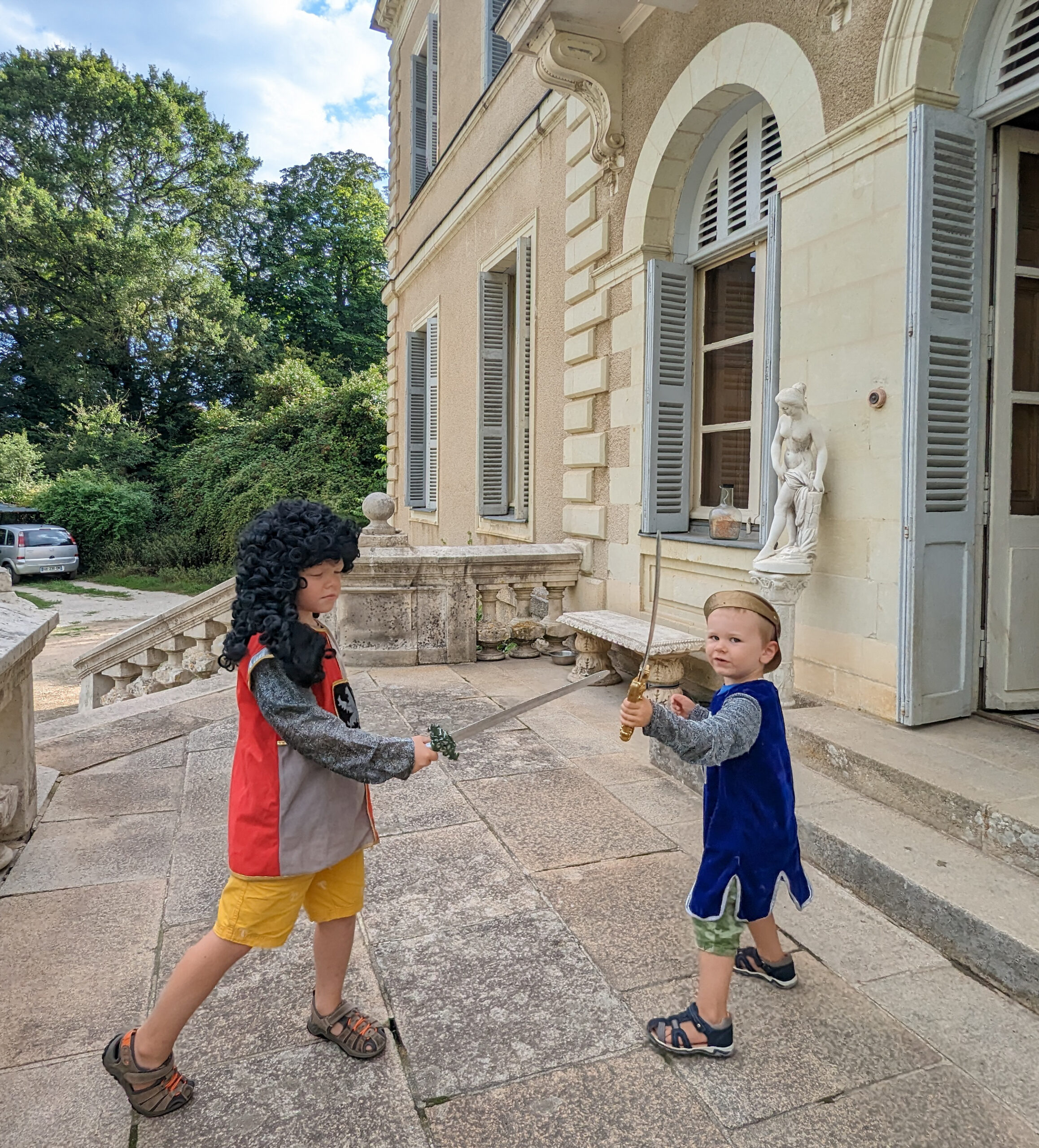 Château du Hallay | Patrimoine Vivant: Comment le Puy du Fou et le Château du Hallay Font Revivre l'Histoire